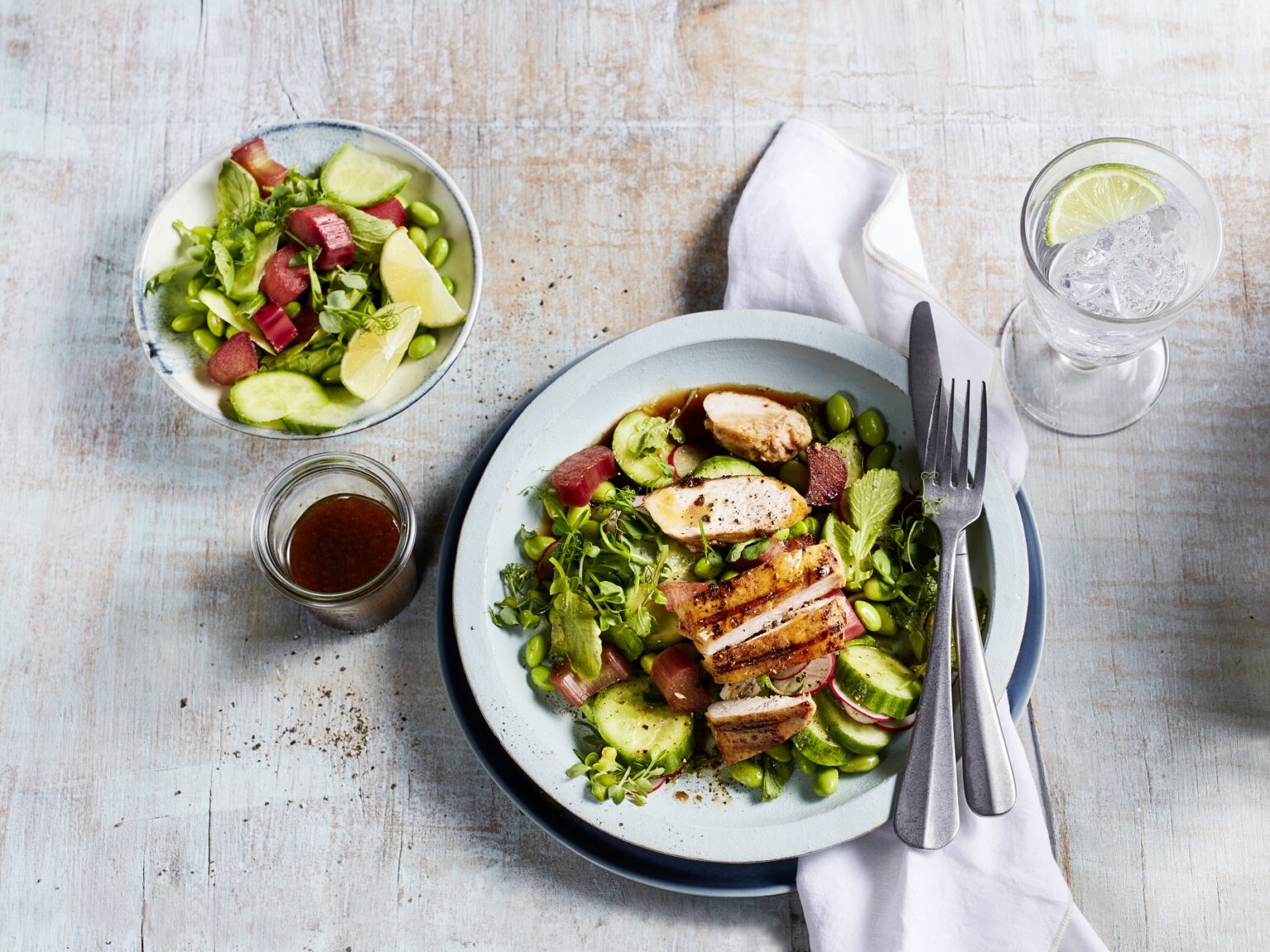 Rezept: Fitness-Salat mit gegrillter Hähnchenbrust - Familysurf ...